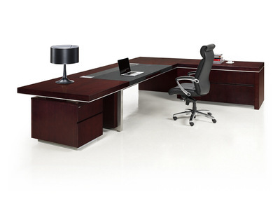 胶版办公家具批发 实木大班台的专业选择——探访郑州华鹏实业